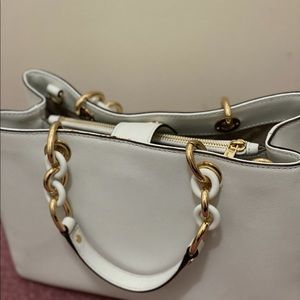 White gorgeous Michael Kors Bag